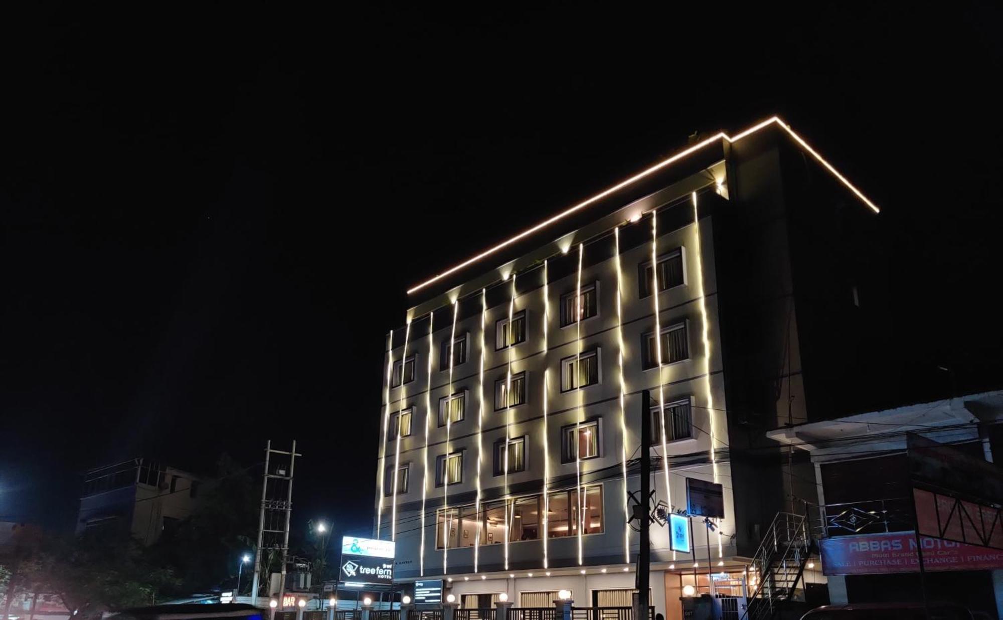 Hotel Tree Fern Дибругарх Экстерьер фото